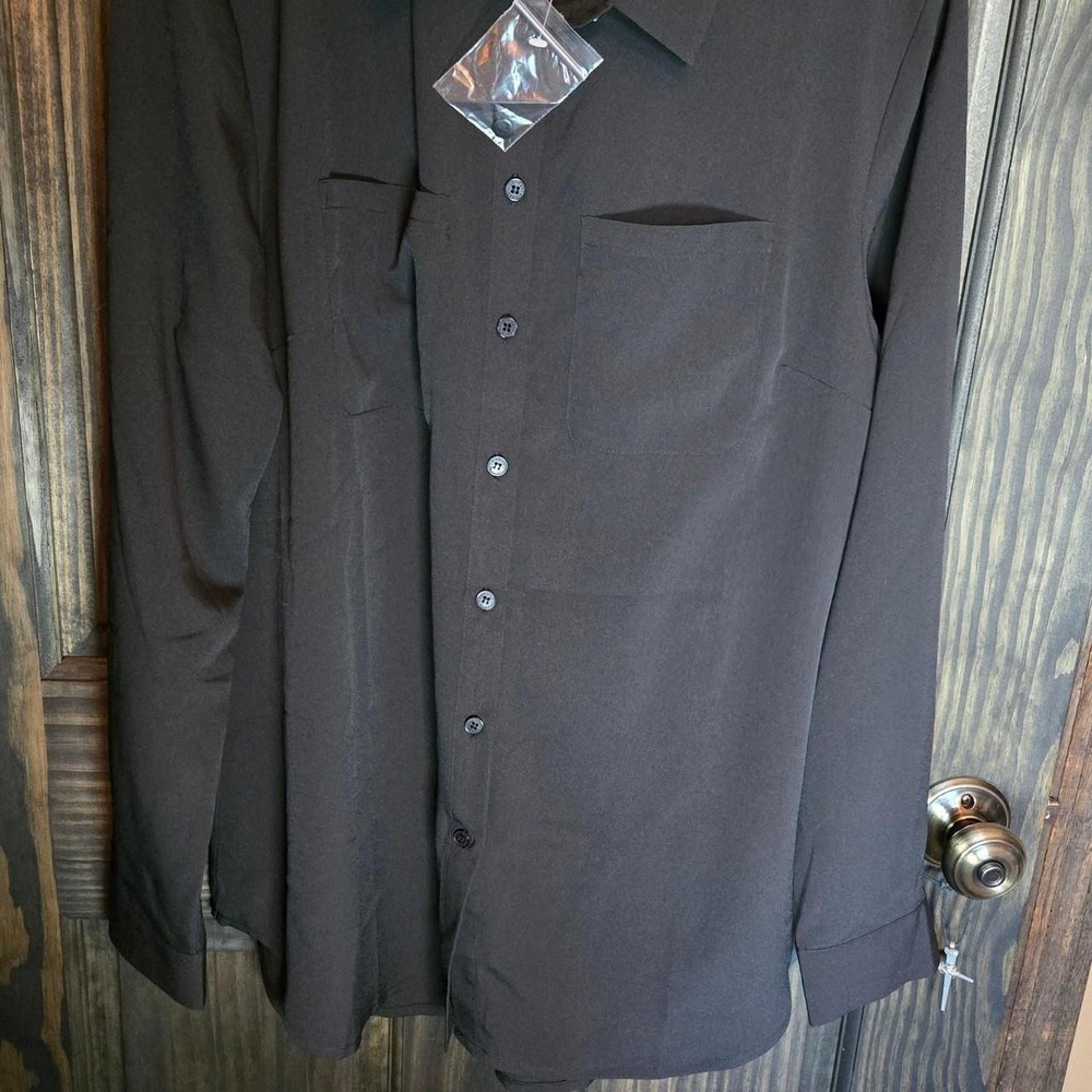 #28- Black Isaac Mizrahi Live! button-up shirt in size 12 - Picture 1 of 3